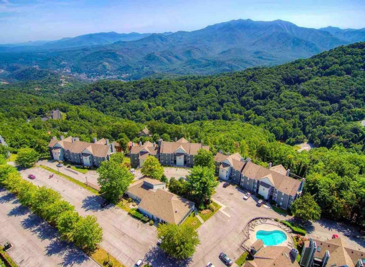 Wow Views!!-Mountain Escape-Outdoor Pool-Close To Downtown-Wifi-Cable-Private Balcony 蓋特林堡 外观 照片